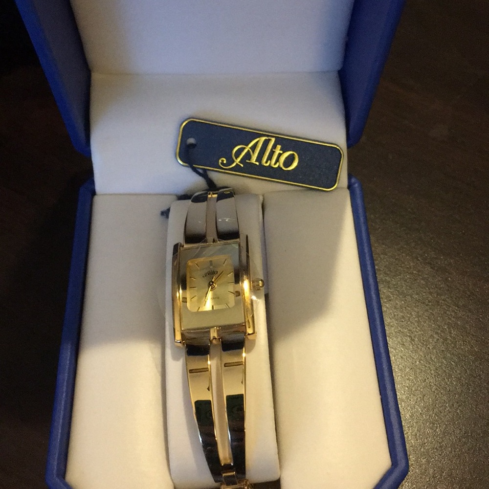 Brand New Alto Watch